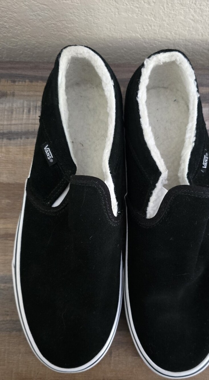 Vans Women's Sherpa Lined Slip-On Sneakers Sz 11
